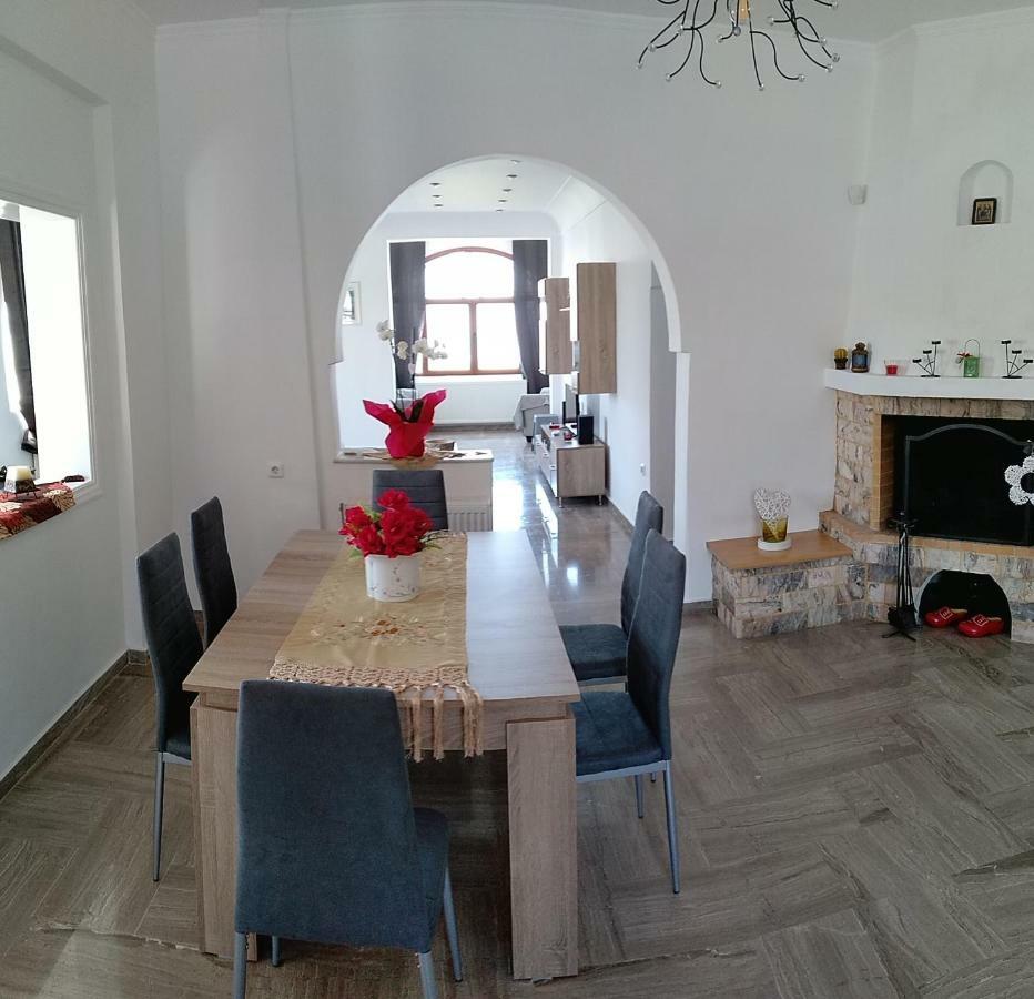 Aroma Cavas Apartment Pýrgos Екстериор снимка